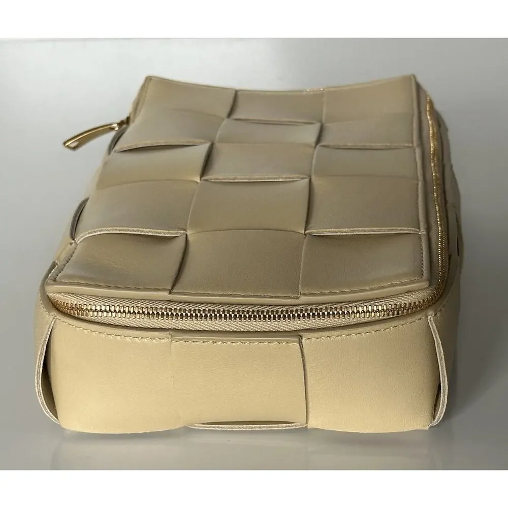 NWT $1250 Bottega Veneta Intrecciato Leather Travel Case Multitan 680212